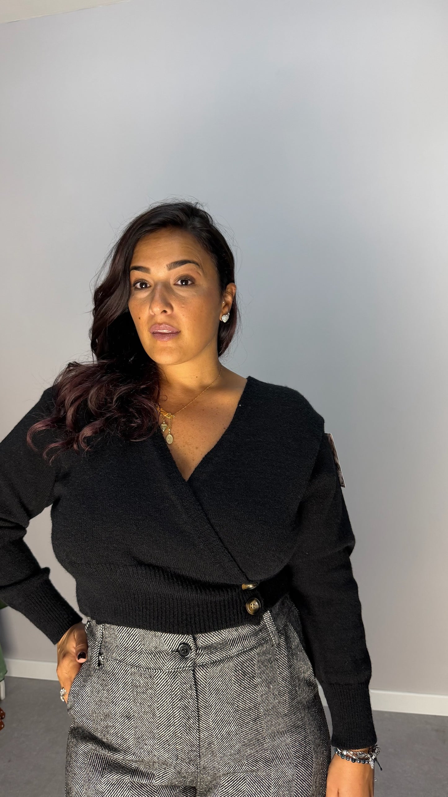 Maglioncino Cross in lana rasata nera 24631