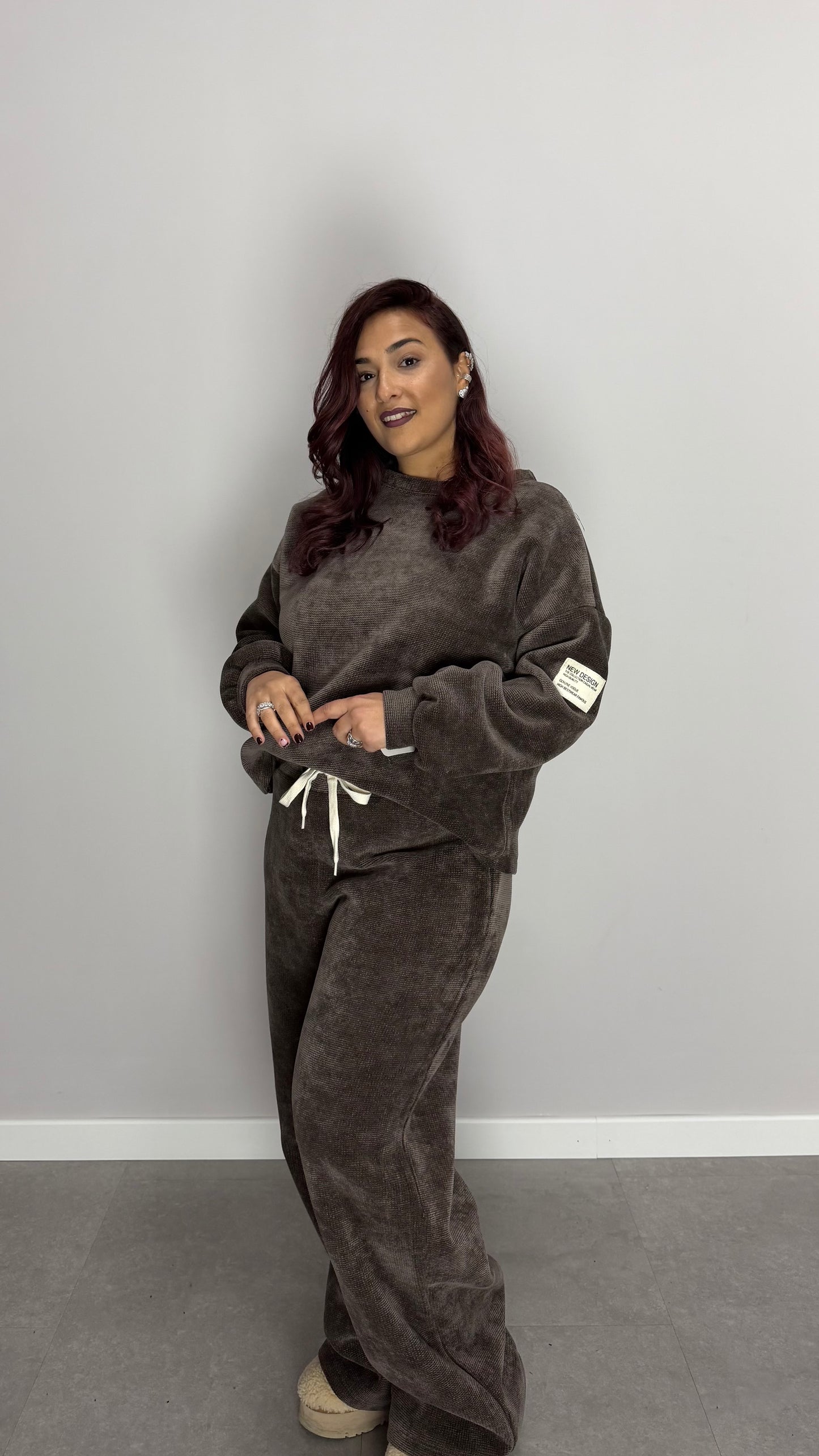 Coordinato in Tuta Vellux Marrone con Pantalone a Zampa V440