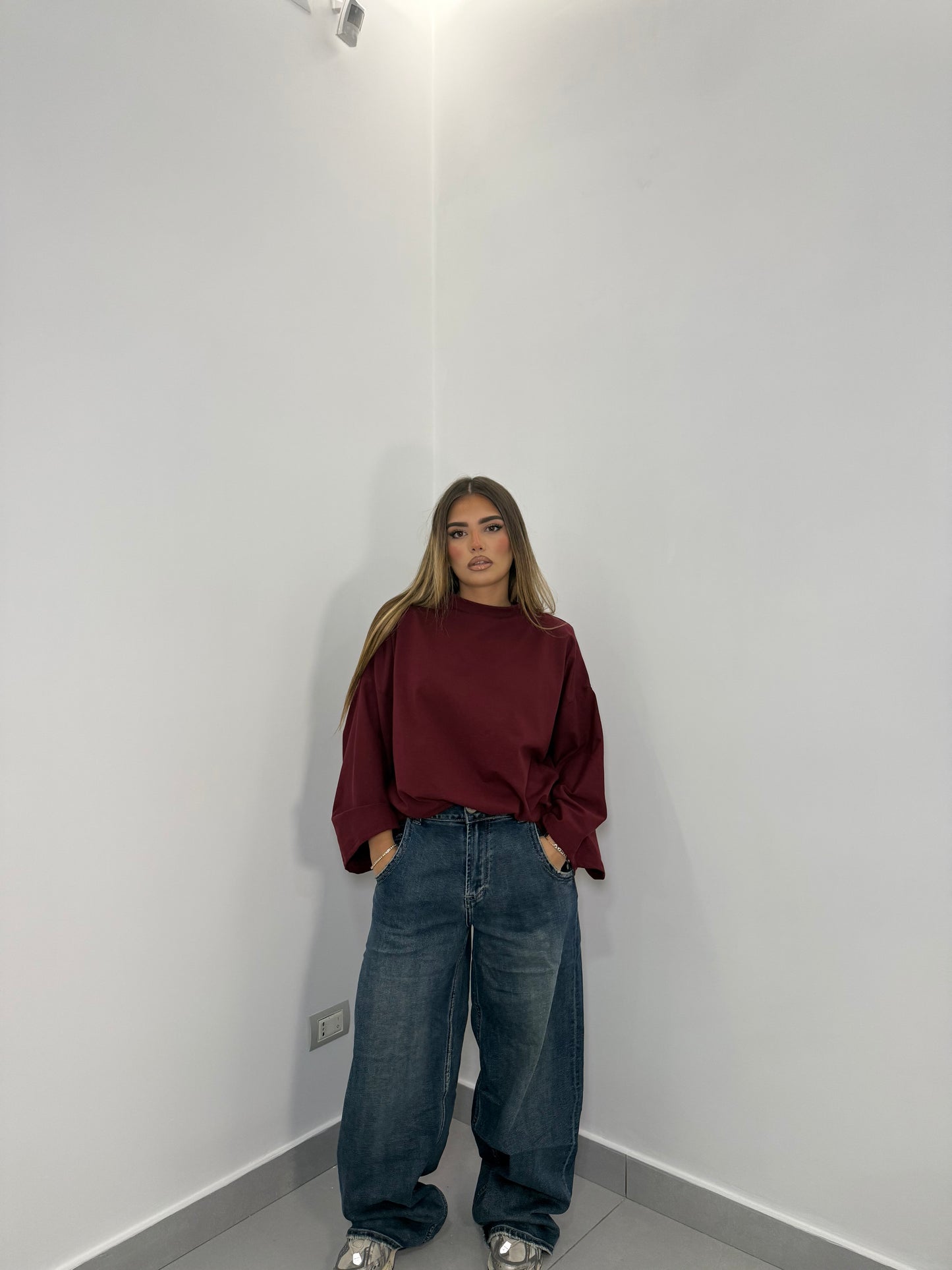 T-Shirt Silhouette con spalline bordeaux TS44