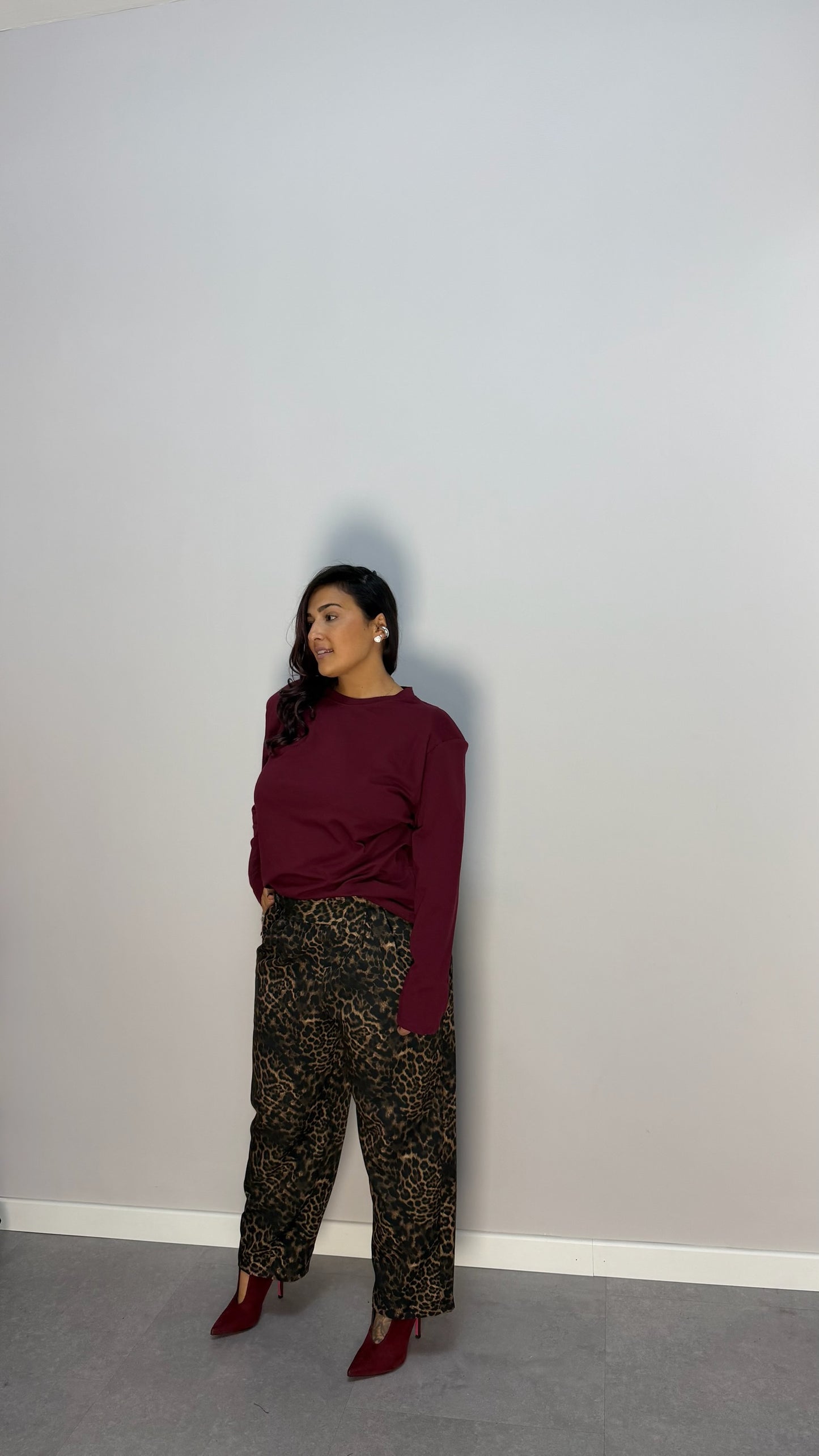 T-shirt Helena Bordeaux con spalline F0638