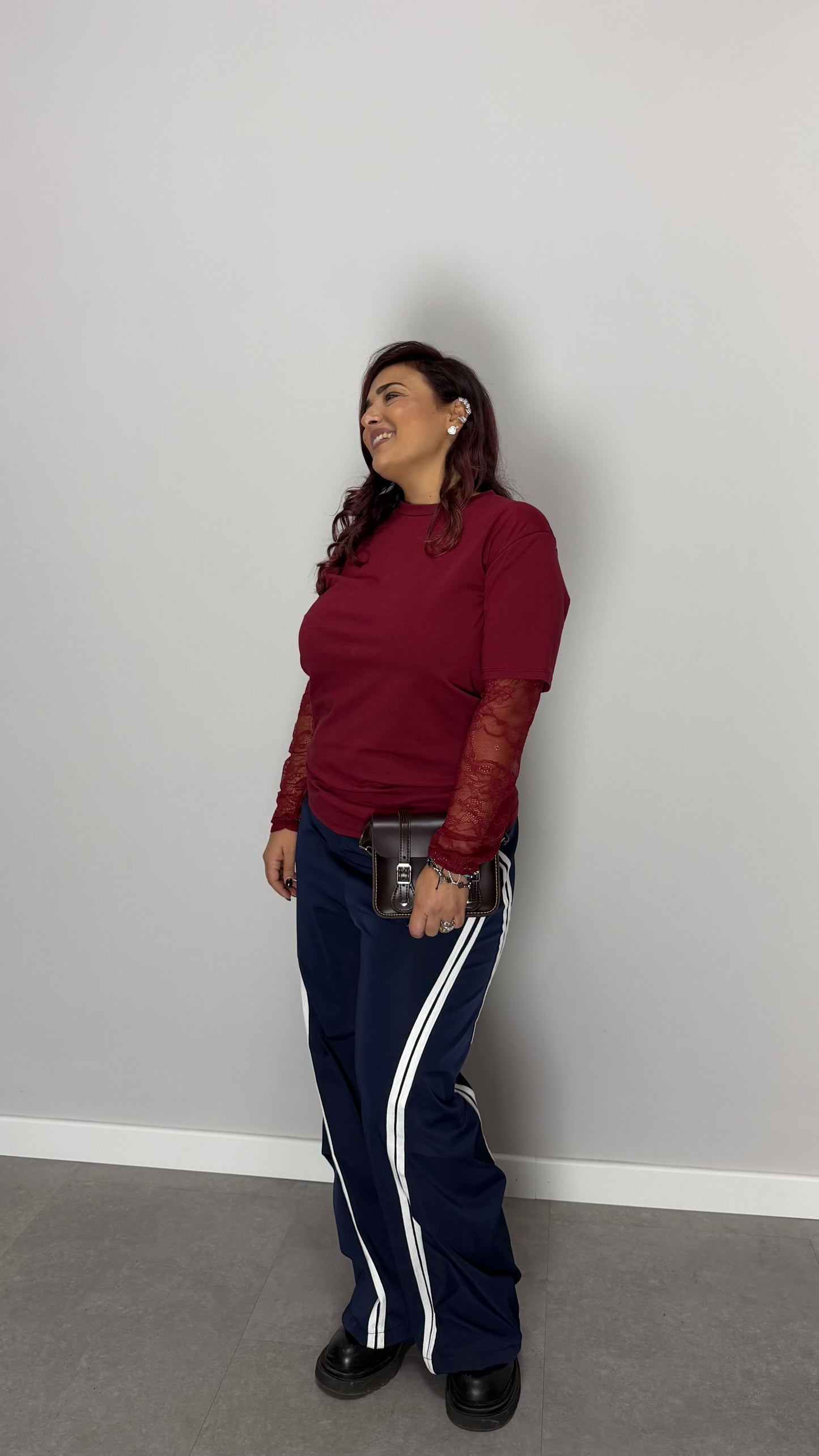 T-Shirt Nuvia con manica merlettata Bordeaux MM44