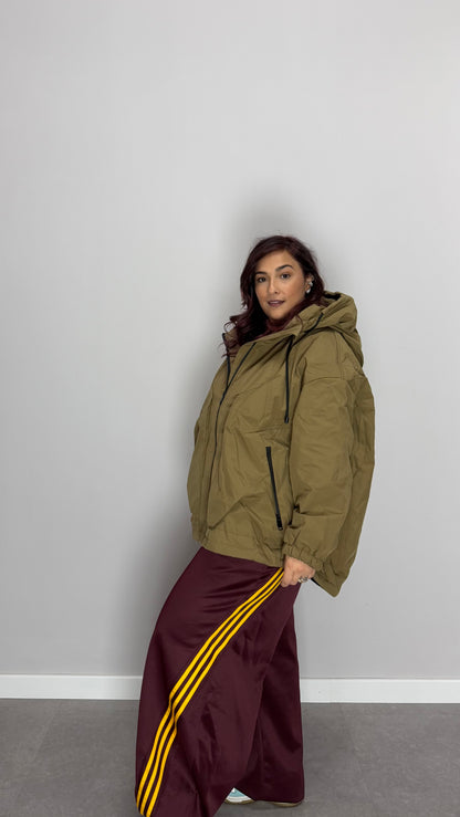 Pantalone in tuta ballons Adid bordeaux con strisce Gialle HX7626