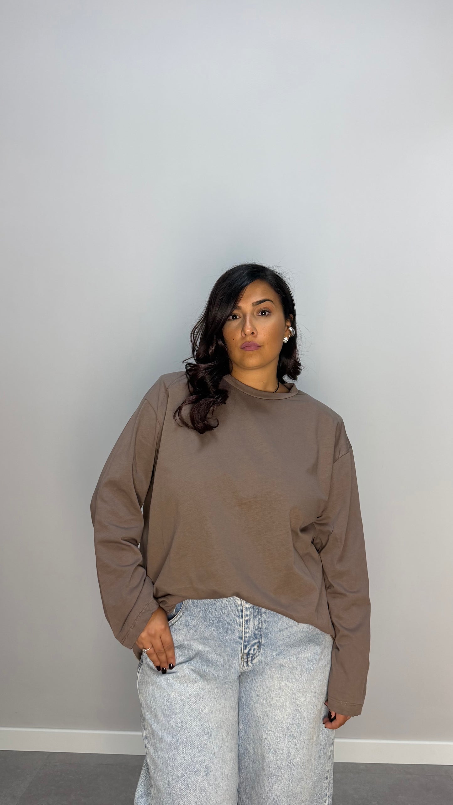 T-shirt Soho oversize con spalline 2639