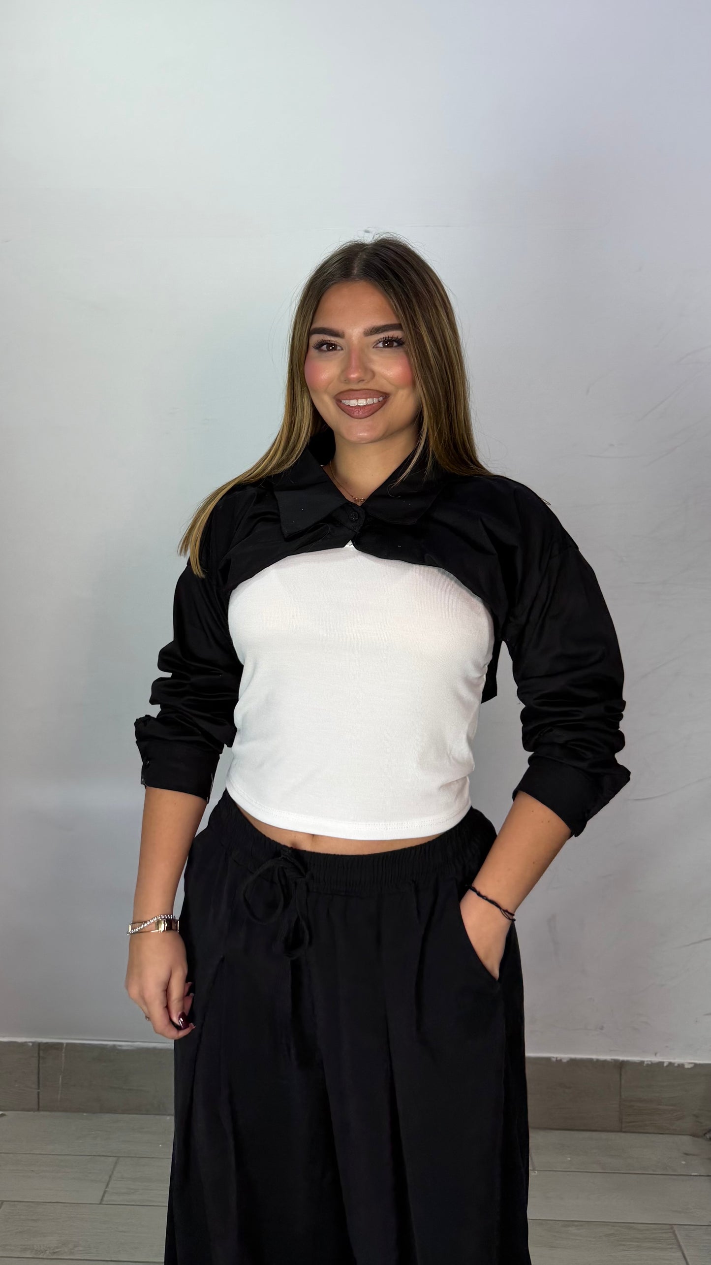 Top Nerea Nero canotta con Sovracamicia 60962