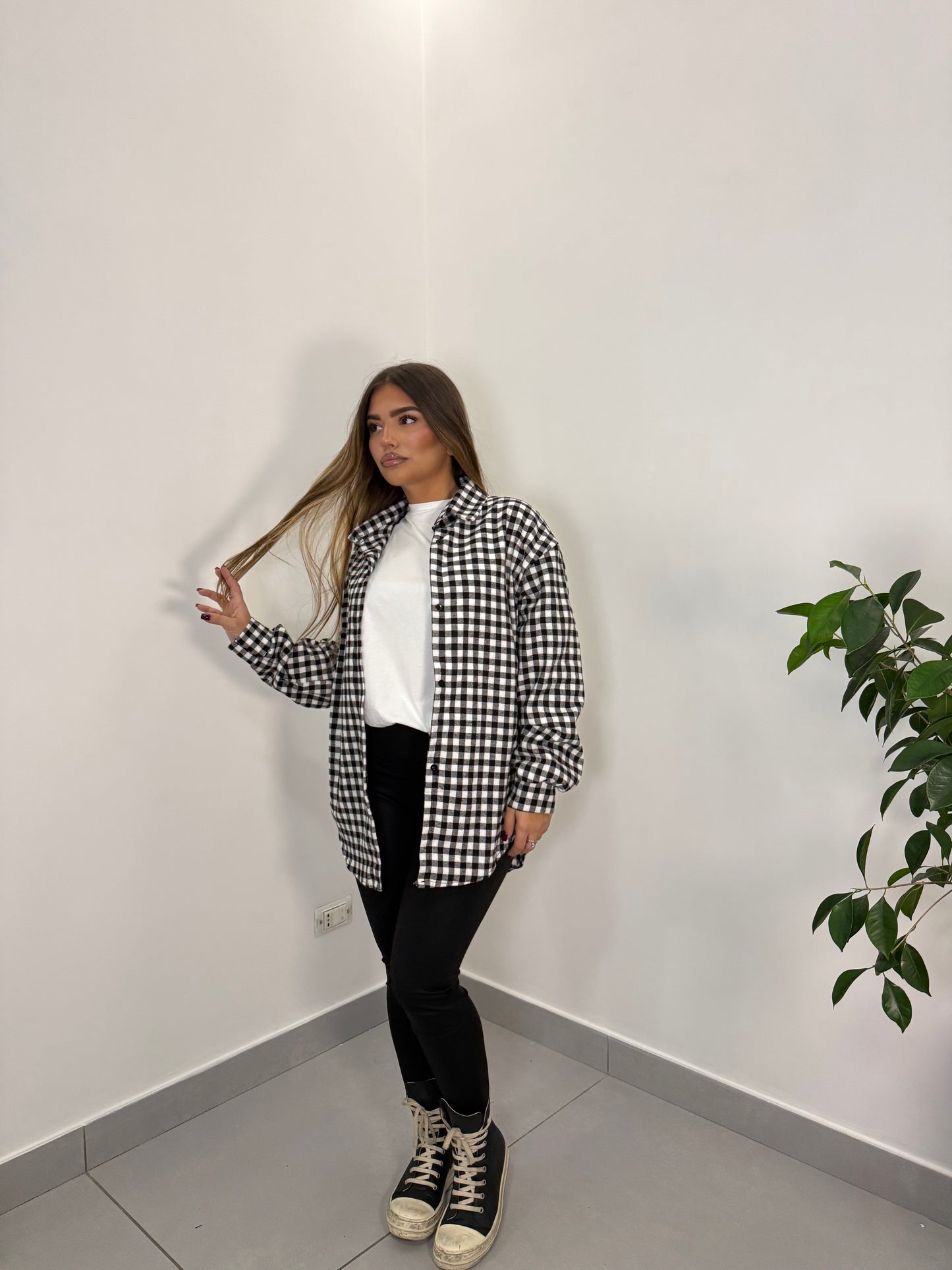 Camicia Nora Nera a Quadri in Cotone CN44