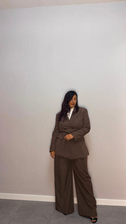 Tailleur Authority 19526