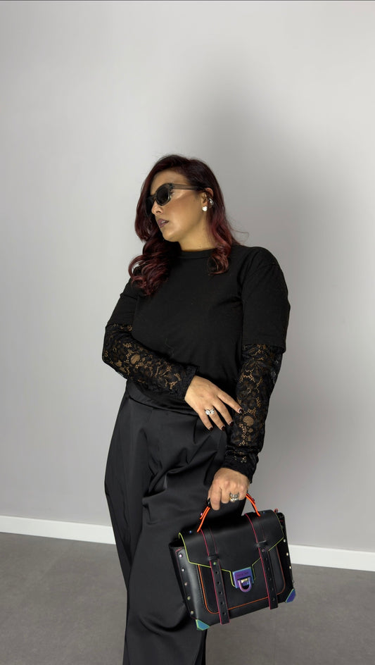 T-shirt Nuvia con Manica Merlettata Nero MM44