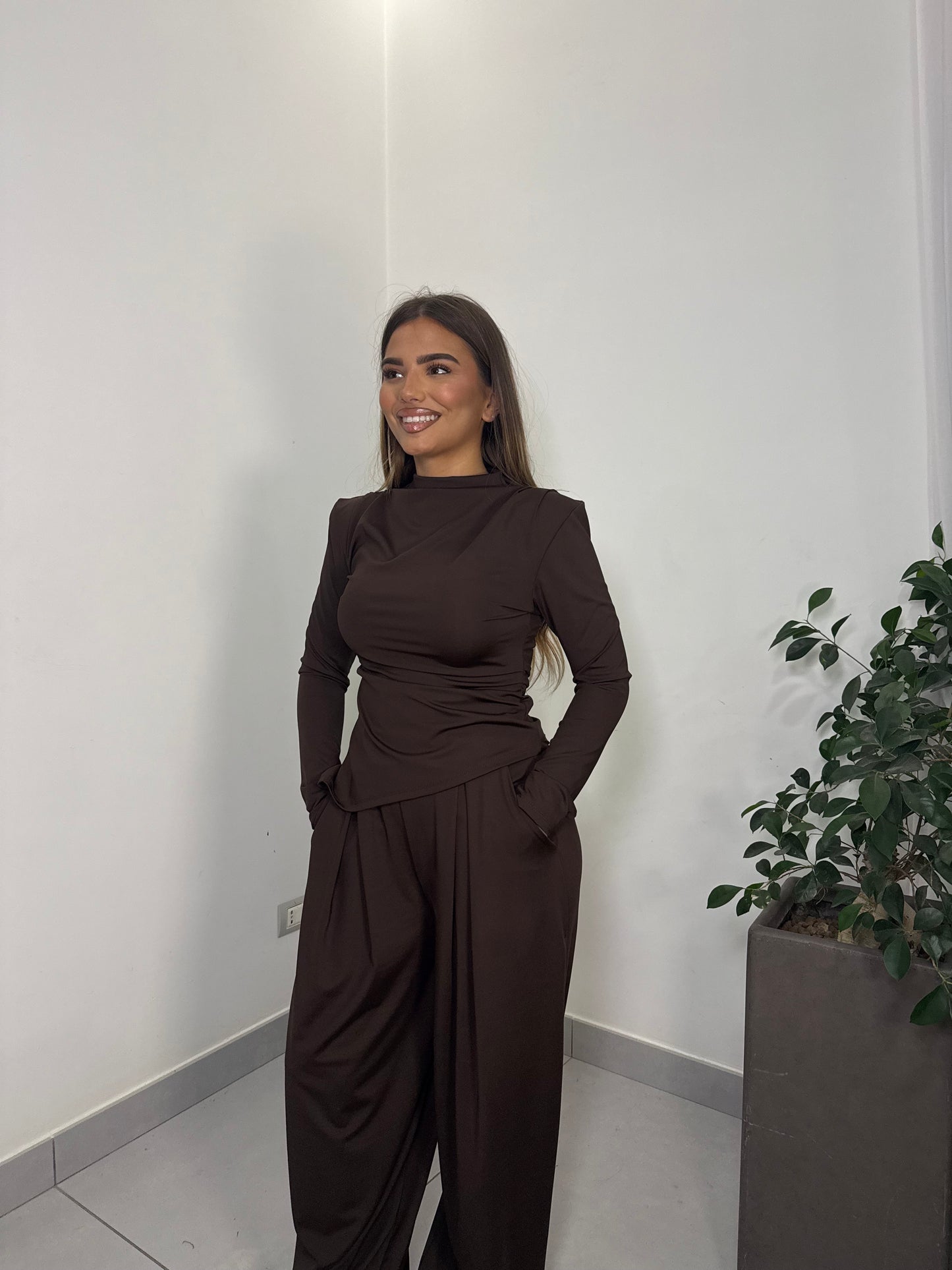 Coordinato Siera Marrone in licra con spalline 16557