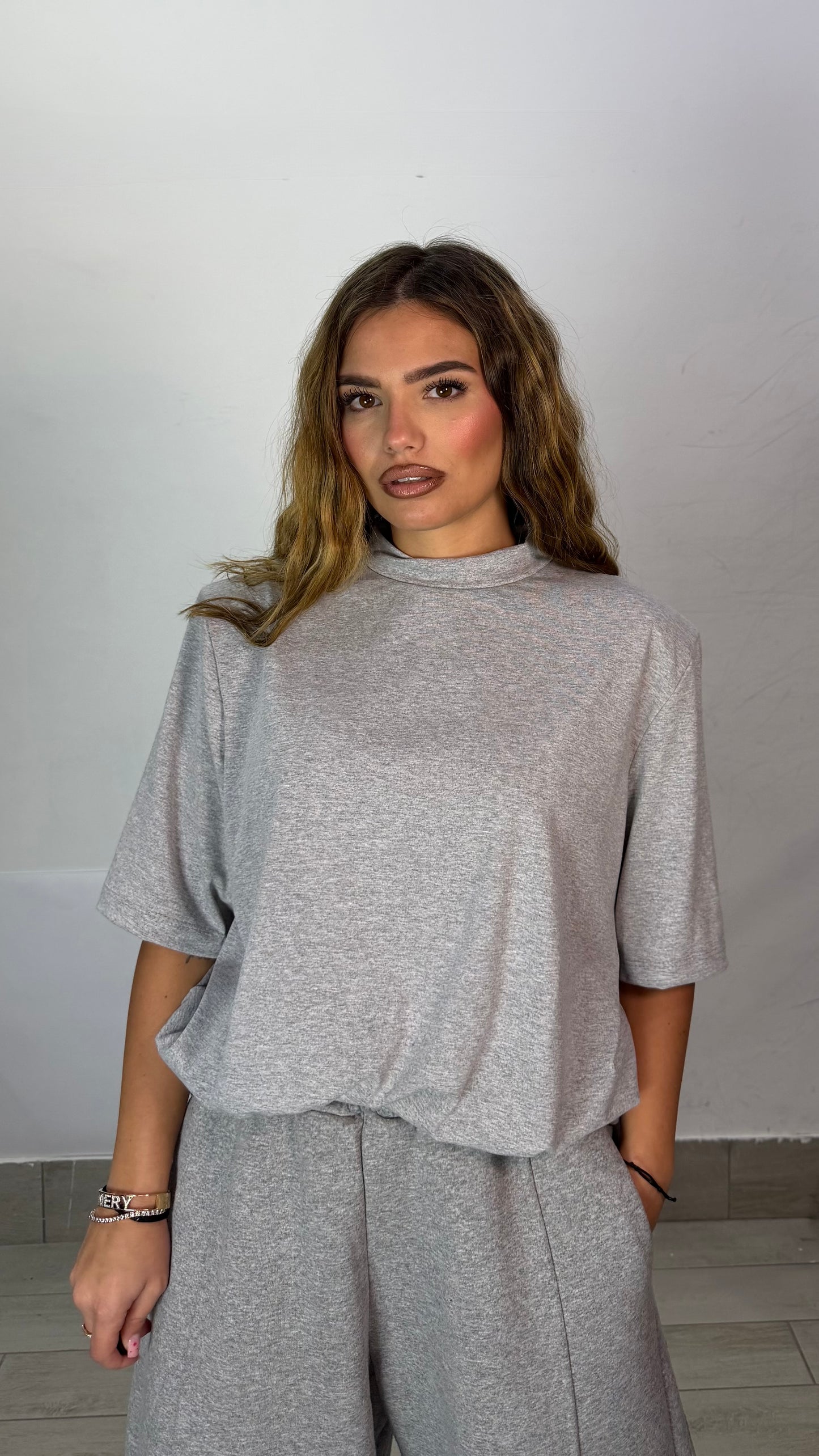 T-Shirt Power Tee mezza manica con spallina Grigia 5571