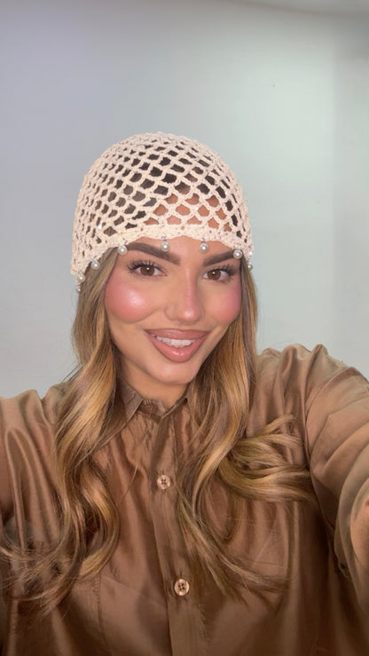 Cappello in uncinetto di cotone con perline