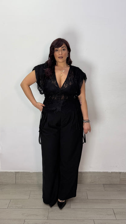 Pantalone Alema Nero con Cut-out con lacci 3370