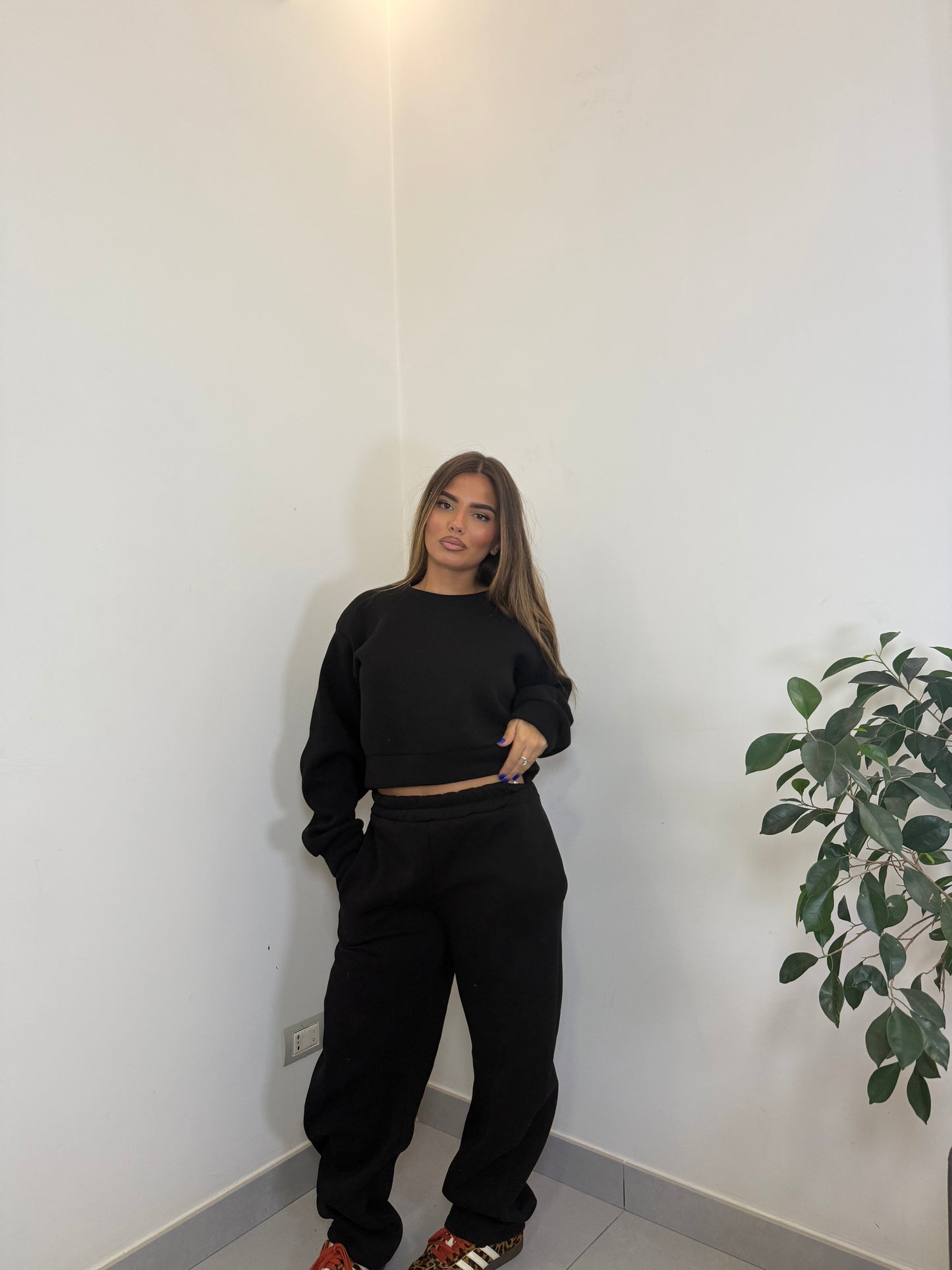 Tuta Cleo Felpata Nera 43770/784