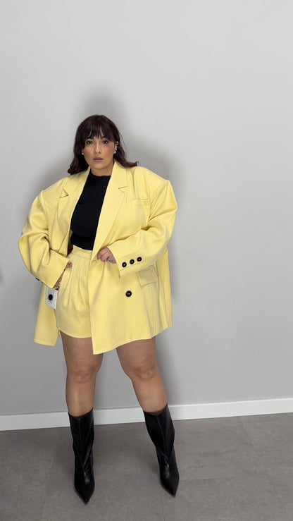 Tailleur Grace con Pantaloncino Giallo HAR017