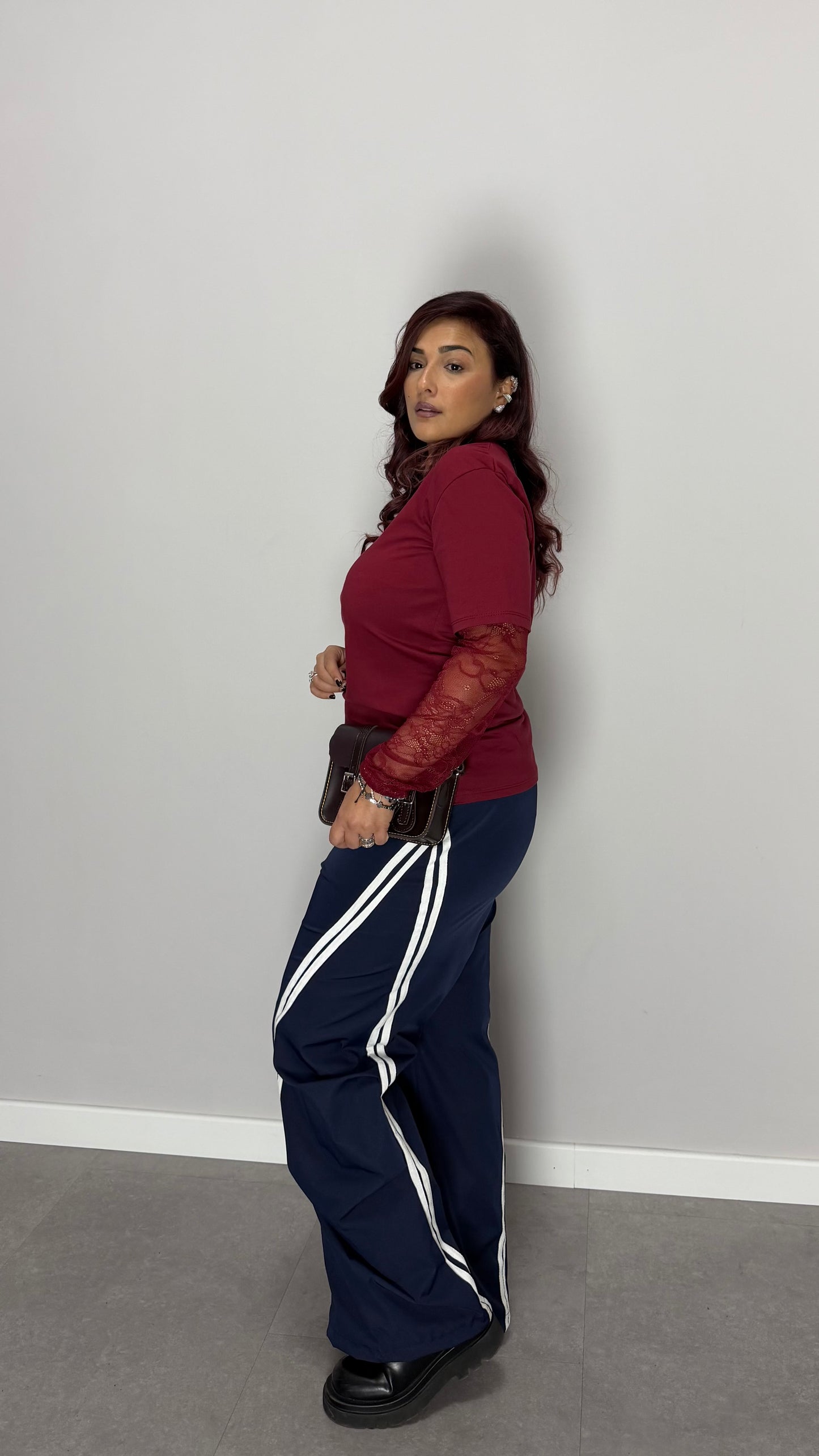 T-Shirt Nuvia con manica merlettata Bordeaux MM44