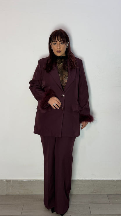 Tailleur Lady Suite Bordeaux con Maniche con piume 11142