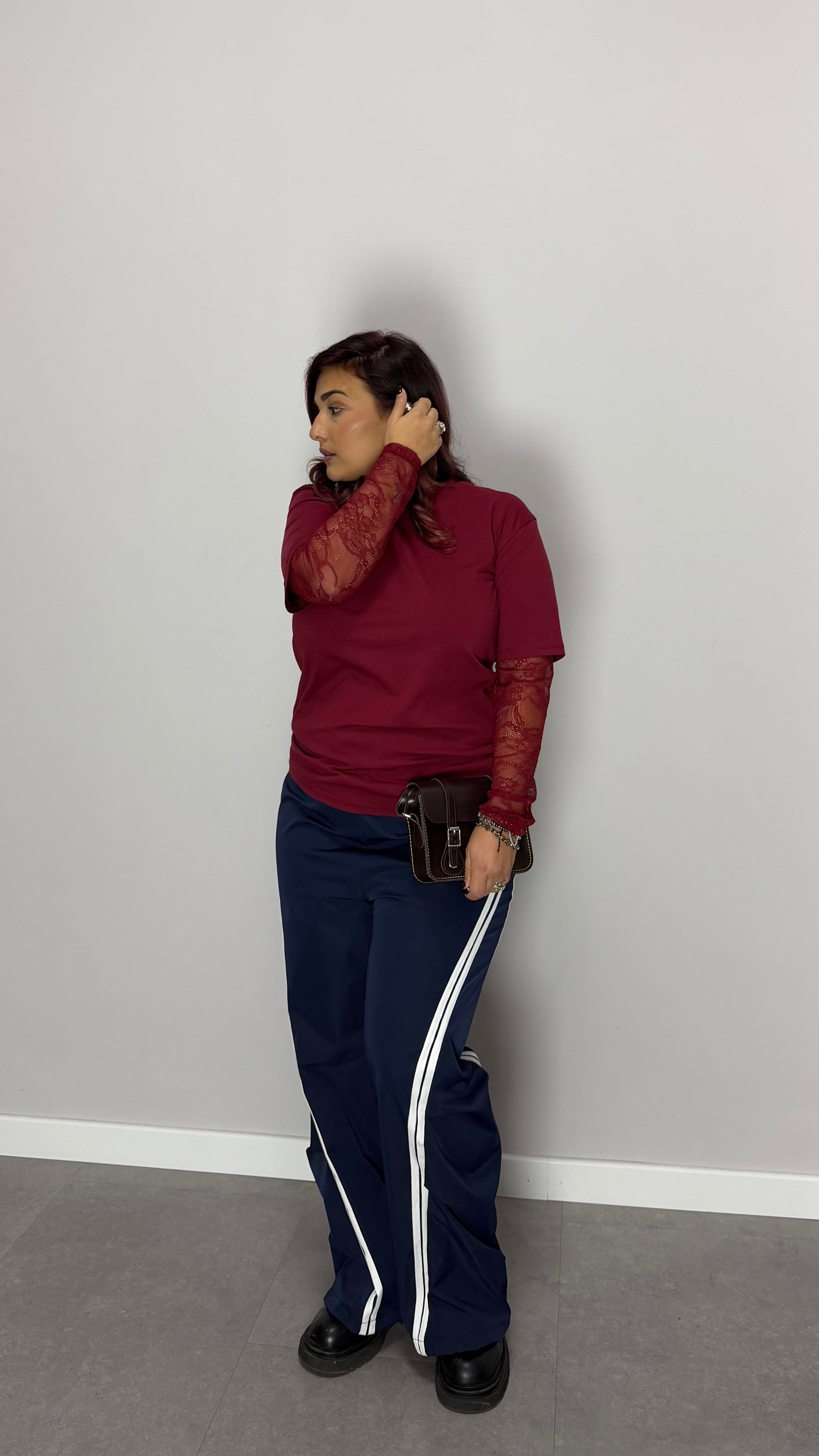 T-Shirt Nuvia con manica merlettata Bordeaux MM44