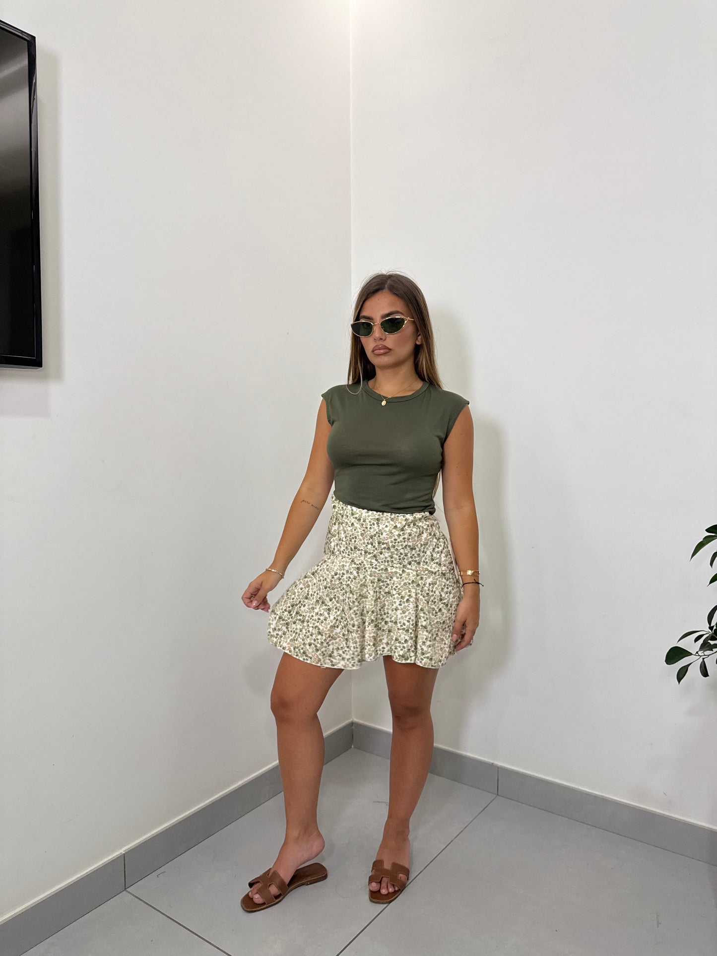 GONNA-pantaloncino MIMÍ fantasia floreale verde e bianco