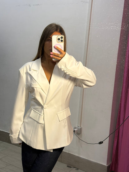 giacca con bottone asimmetrico 88020