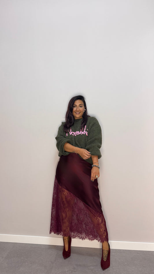 Gonna Lace Bordeaux OL7250