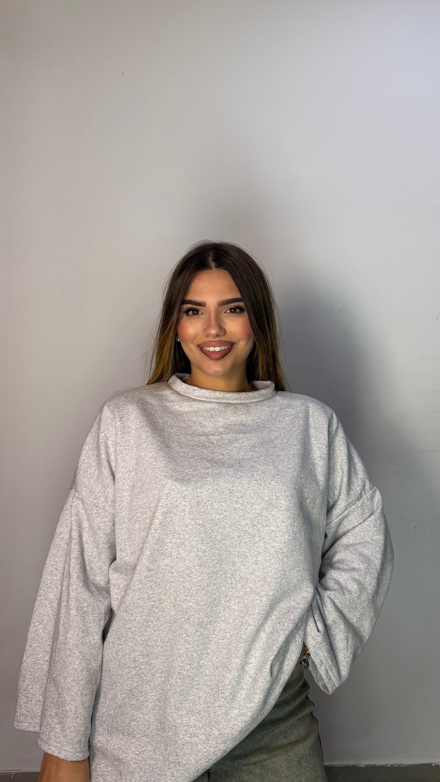 T-Shirt Silhouette con spalline Grigia TS44