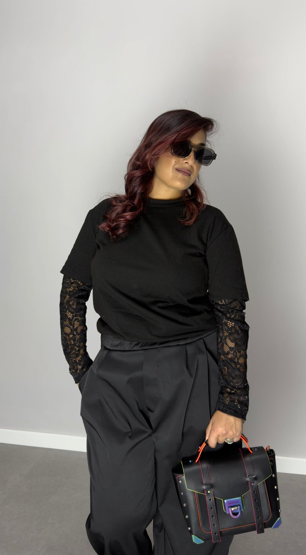 T-shirt Nuvia con Manica Merlettata Nero MM44