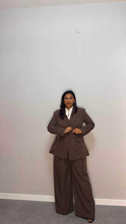 Tailleur Authority 19526