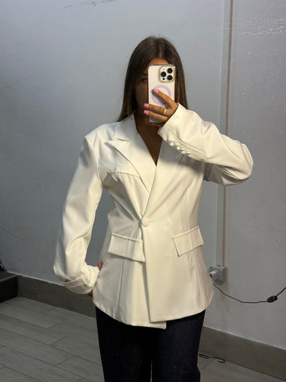 giacca con bottone asimmetrico 88020