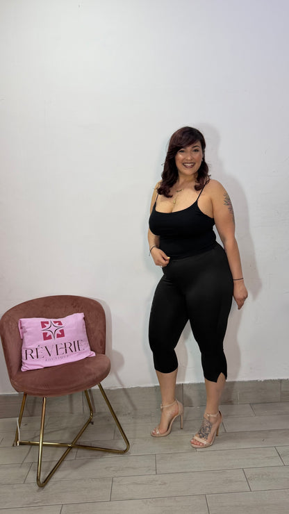 Leggings Caprí Nero in Lycra con spacchetti laterali 1131