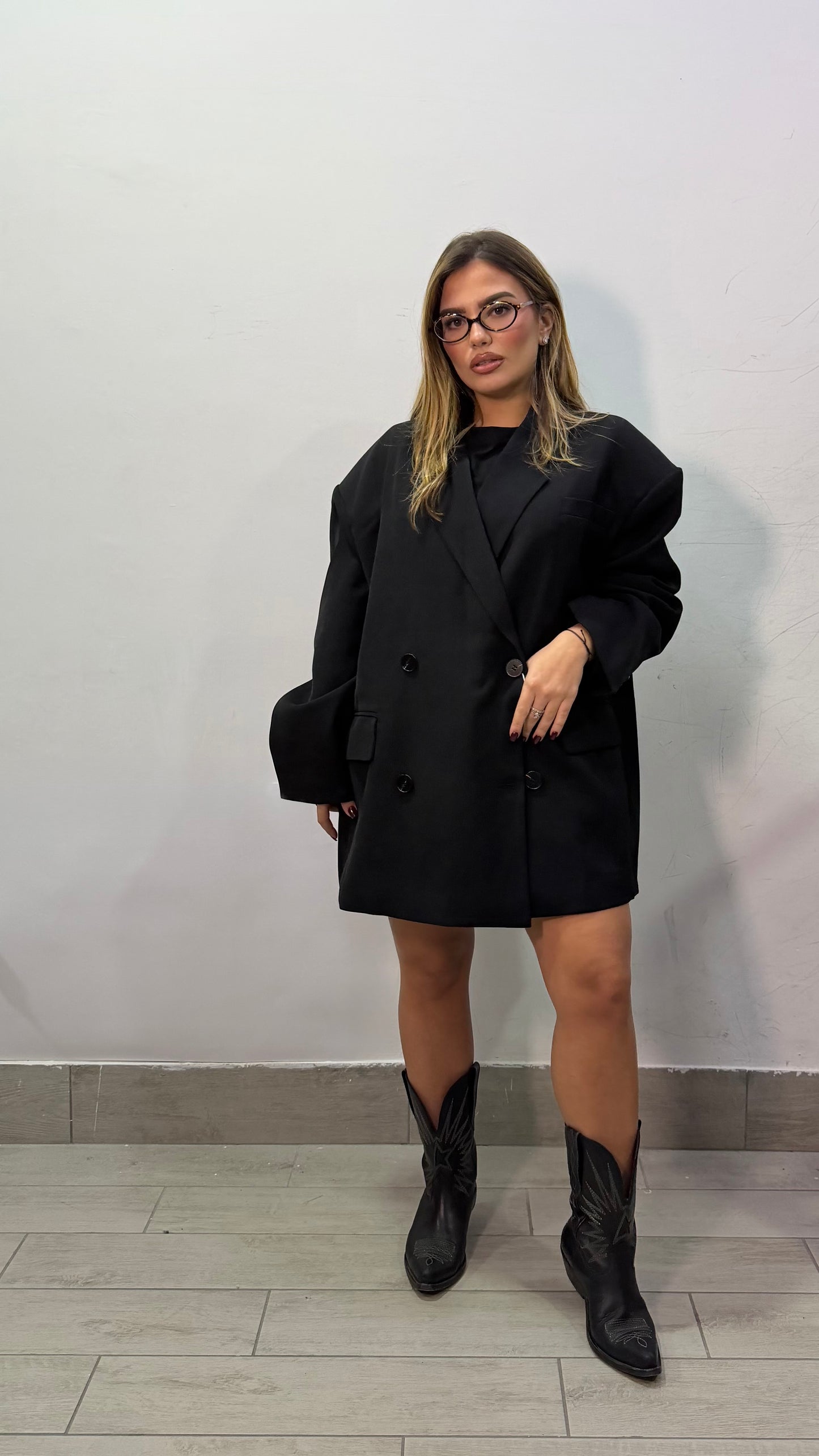 Tailleur Grace con Pantaloncino Nero HAR017