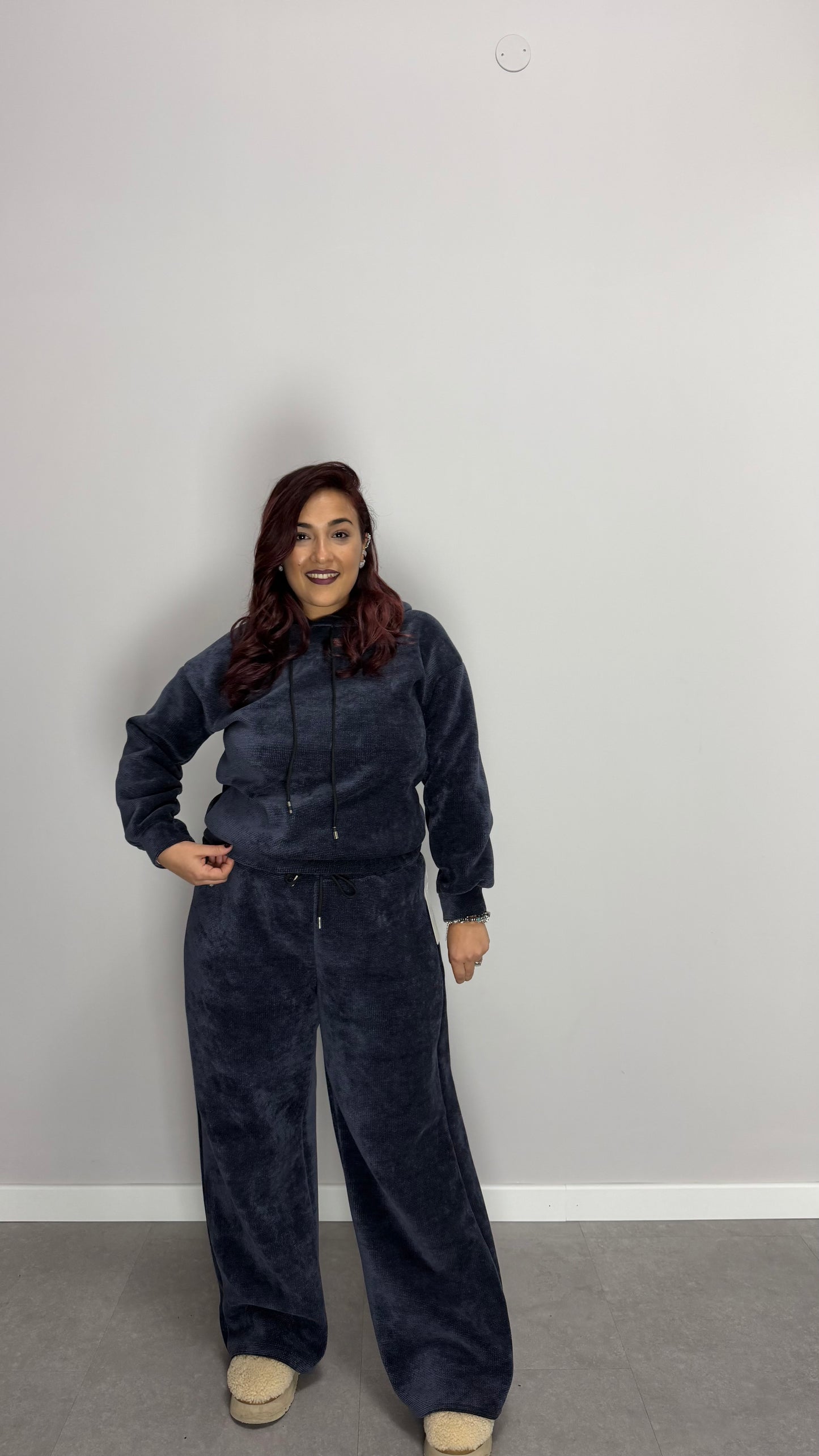 Coordinato in Tuta Velvet Blu con Cappuccio 444