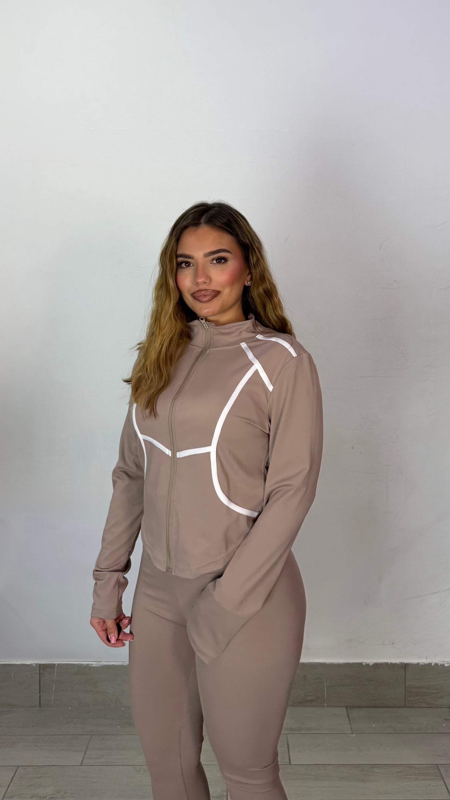Coordinato Set Run in Lycra Beige RTT59279