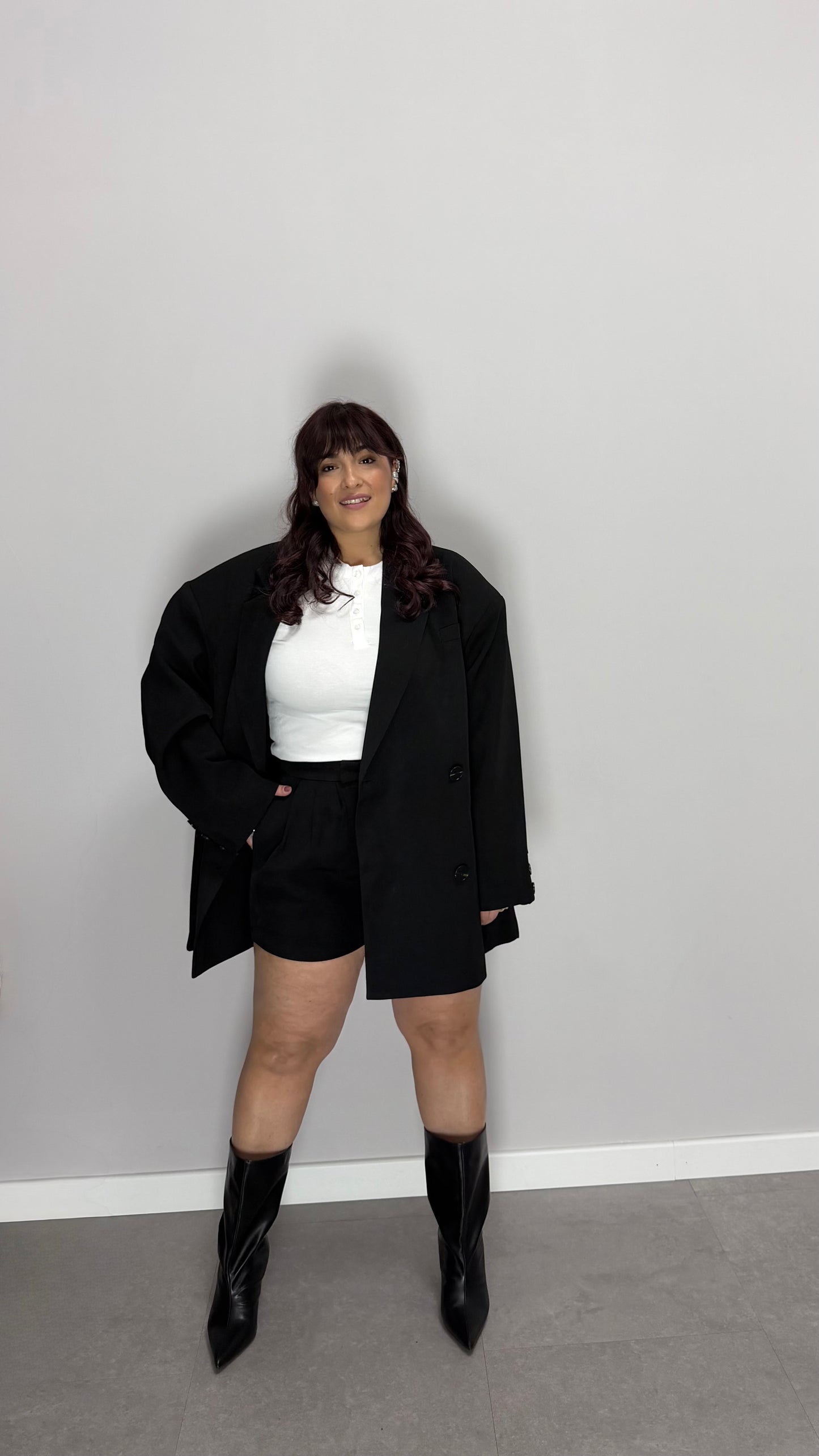 Tailleur Grace con Pantaloncino Nero HAR017