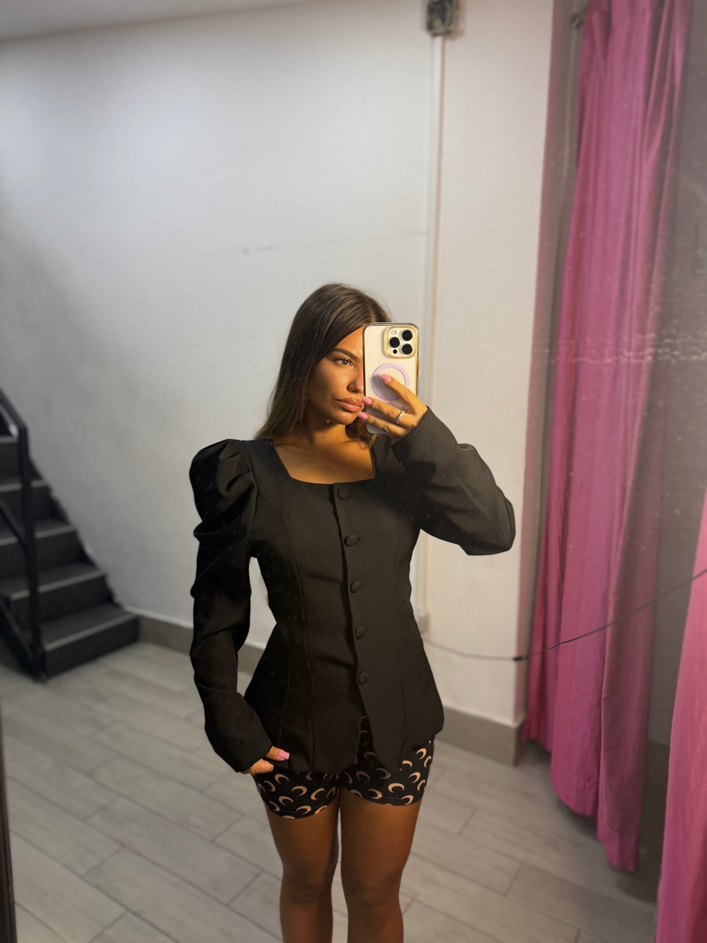 giacca con manica a palloncino nera